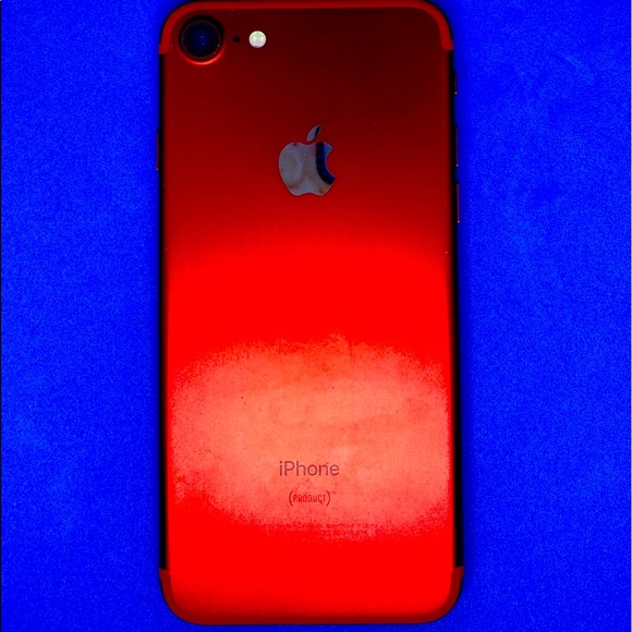 Red Iphone 7 - Picture 1 of 3
